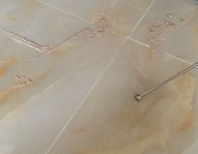 呼伦贝尔瓷砖空鼓维修公司分享粘合剂选择不当在瓷砖铺贴过程中可能导致以下问题