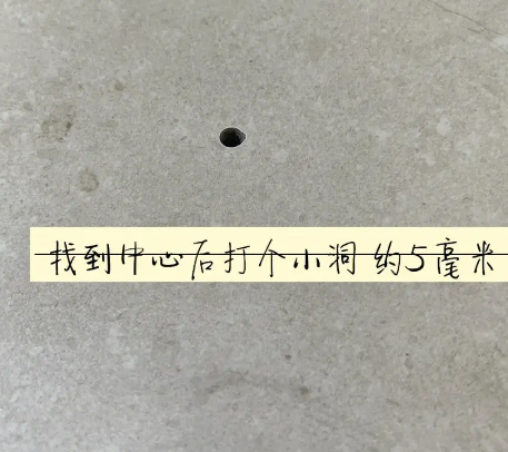 呼伦贝尔瓷砖空鼓维修公司专业解答在瓷砖铺贴过程中，如果砂料搅拌不均匀，将会带来以下问题